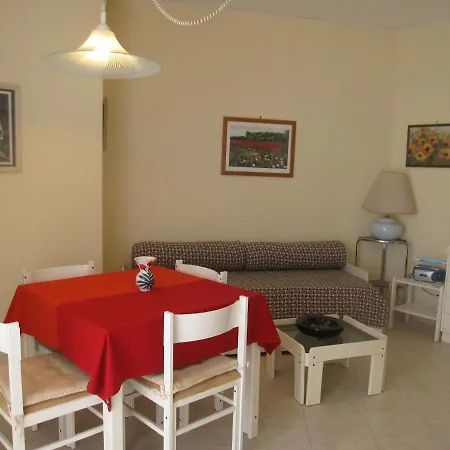Adorable Seaview Flat At Pineta Apartamento