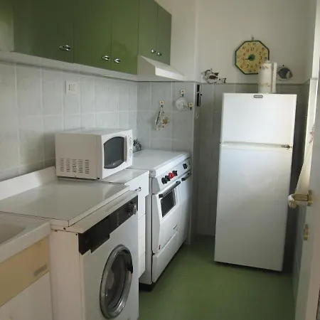 Adorable Seaview Flat At Pineta Grado